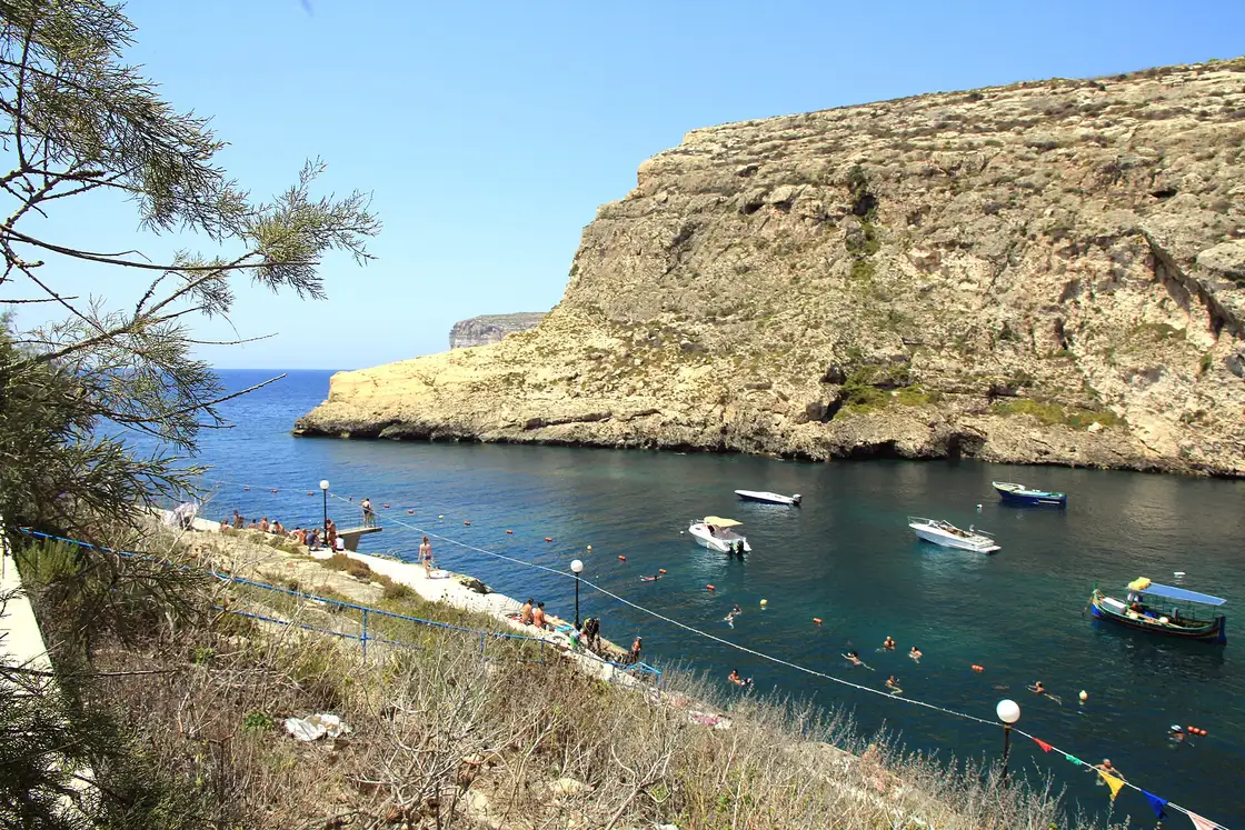 Xlendi Cliffside Penthouse